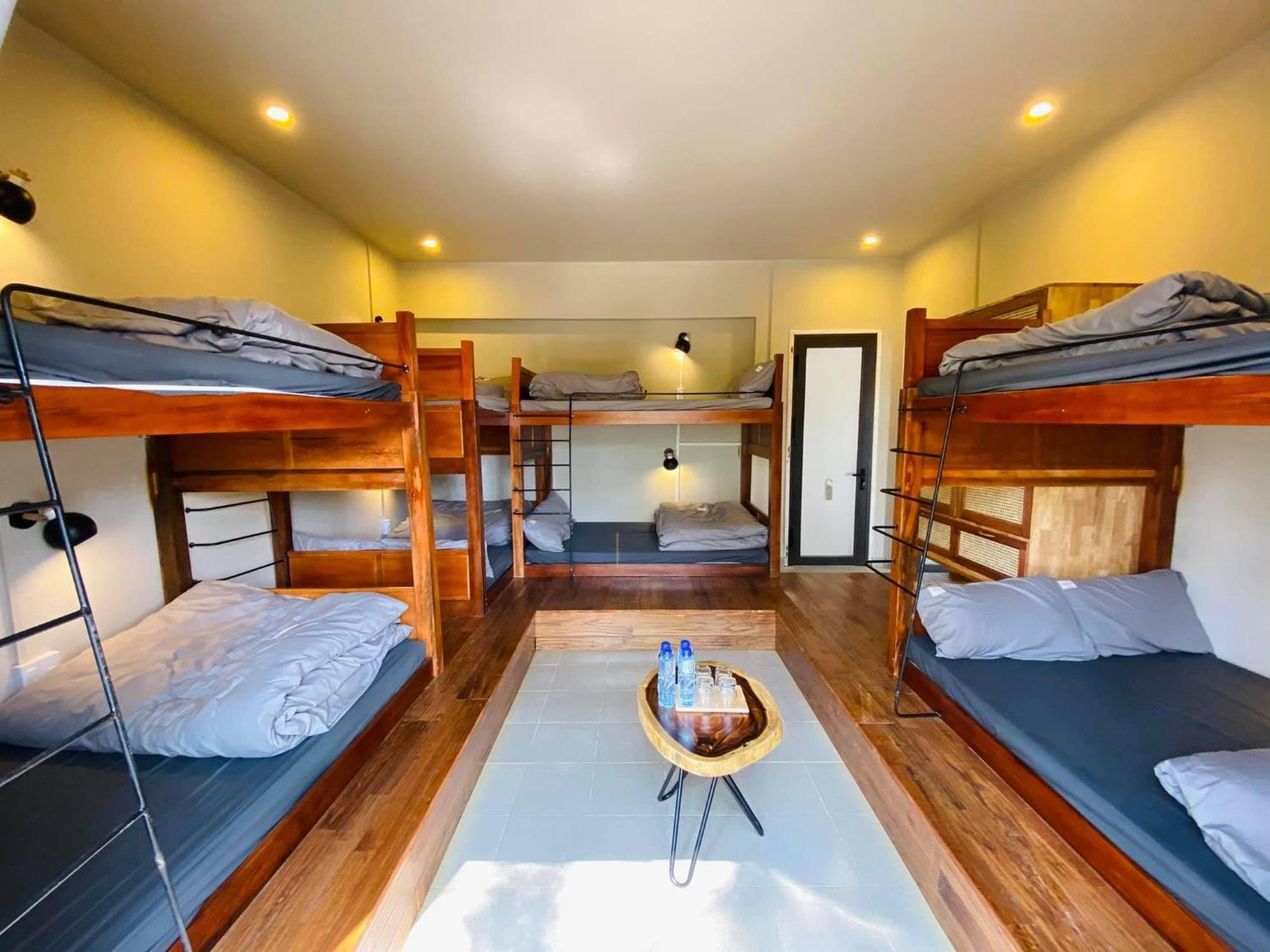 Homestay Snghe Mang Den *